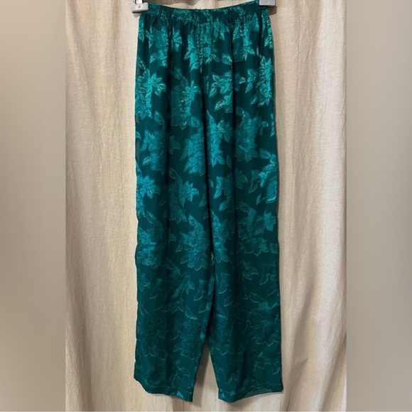 Victoria's Secret Other - Victoria’s Secret Gold Label Mesh Floral Pants